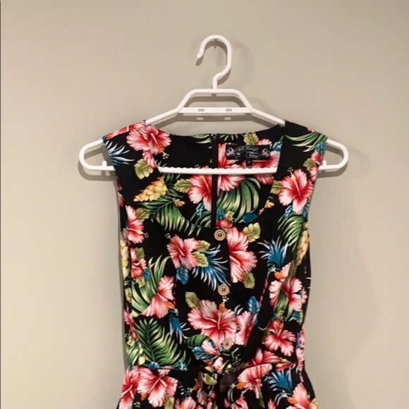 Hell Bunny Hawaiian Peekaboo Rockabilly Dress - Women’s Size Small - Picture 4 of 6